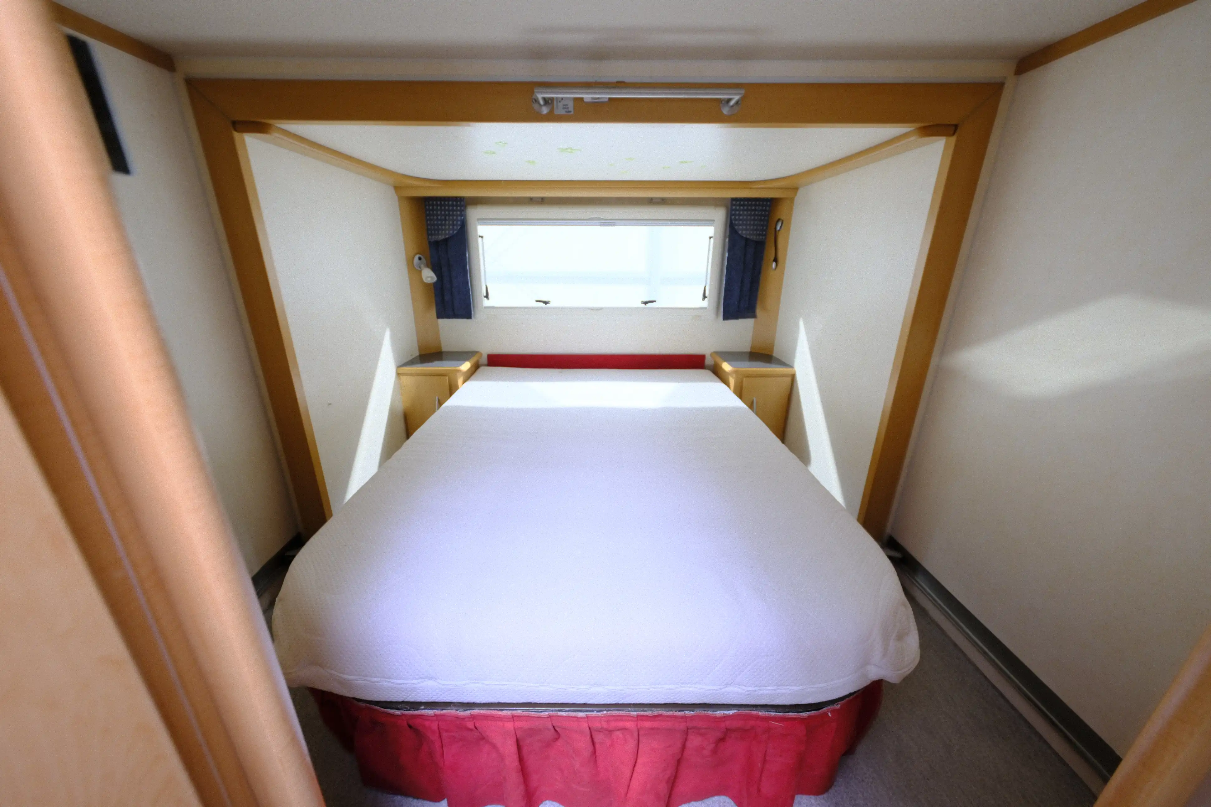 FRANKIA I 650 QS Holiday Class